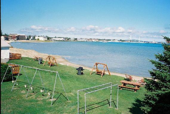 Sunrise Beach Motel Mackinaw City Luaran gambar