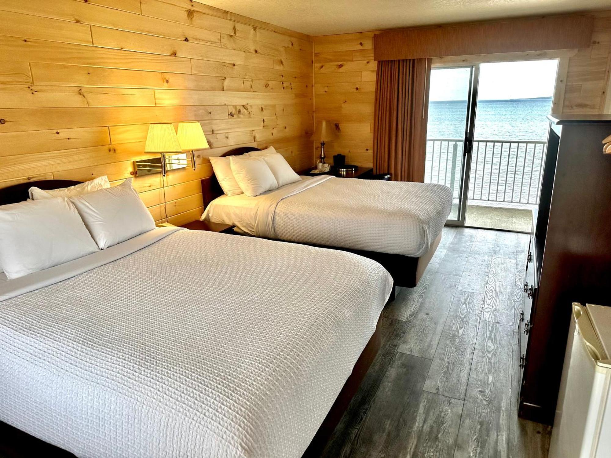 Sunrise Beach Motel Mackinaw City Luaran gambar
