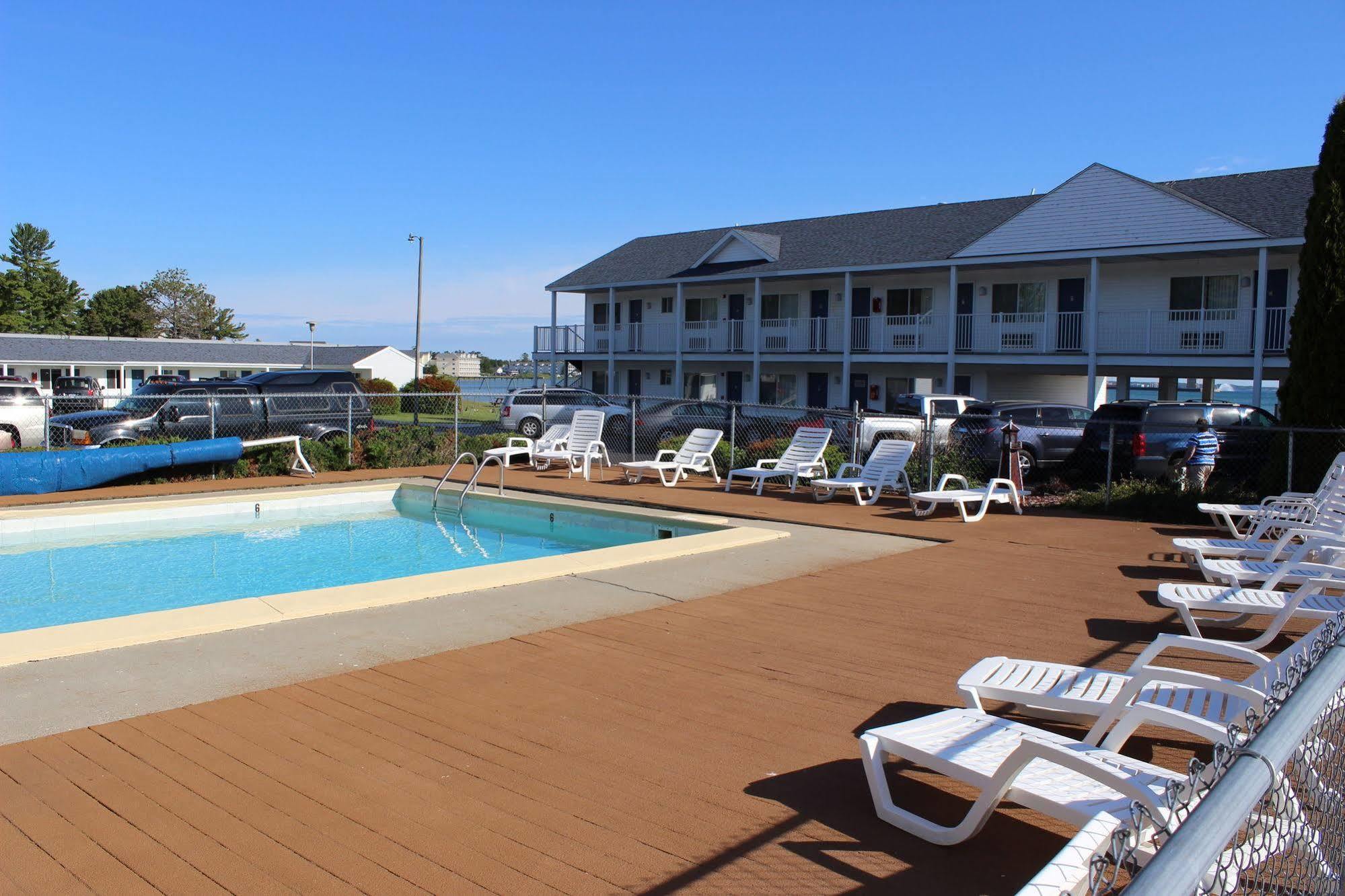 Sunrise Beach Motel Mackinaw City Luaran gambar